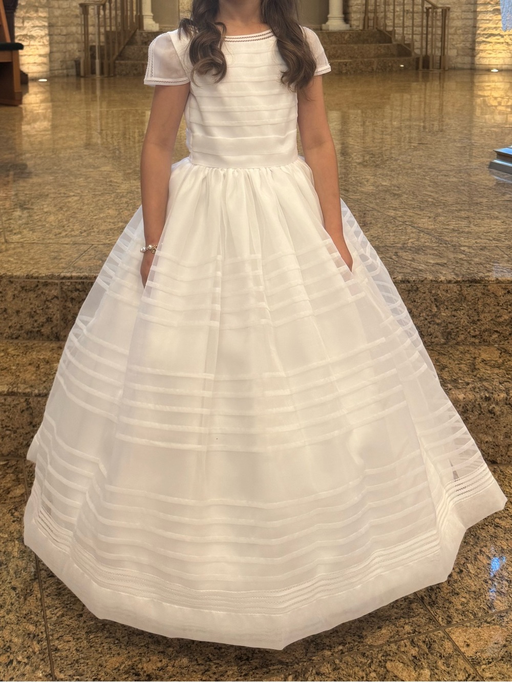 Worn once: Designer Girls' Communion Dress (Made in Spain)